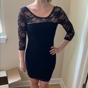 Black bodycon lace dress